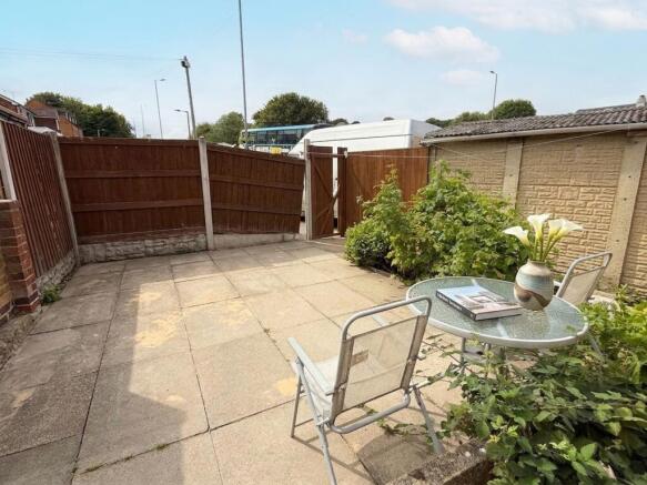 3 bed Semi-Detached for sale Image 11