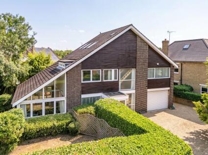 Drakes Close, Esher