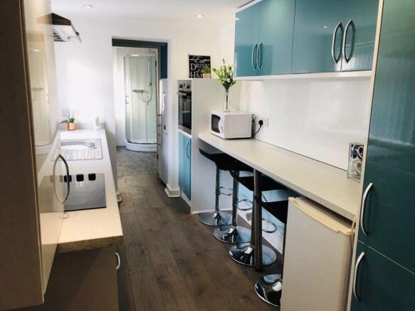 3 bed Town House to rent Image 7