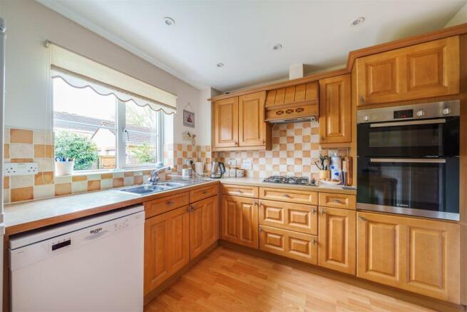 Fitted Kitchen