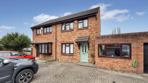 26, Cheyney Walk, Westbury BA13 3UH
