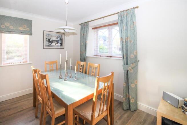 Dining Room.jpg