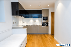12 Flat 63, Rathbone Market, Barking Road, Canning Town, London E16 1GZ