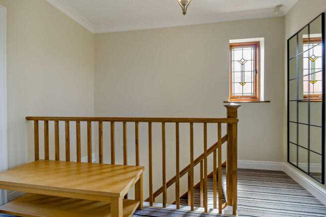 3 bed Semi-Detached for sale Image 9