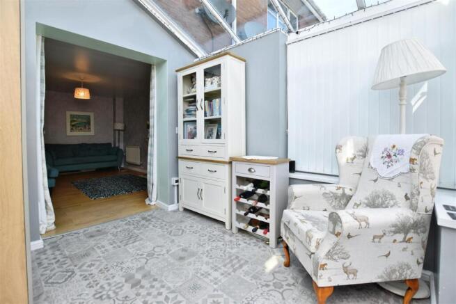 2 bed Terraced for sale Image 9