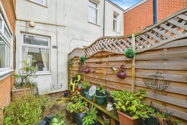 2 bed Terraced for sale Image 12