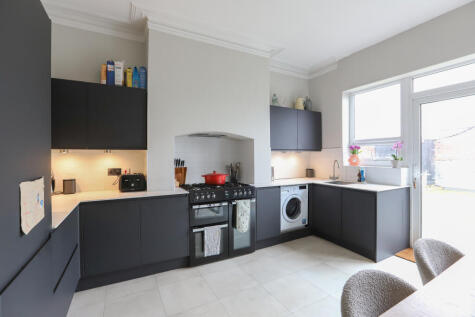 Clarendon Road, Lytham St. Annes, FY8