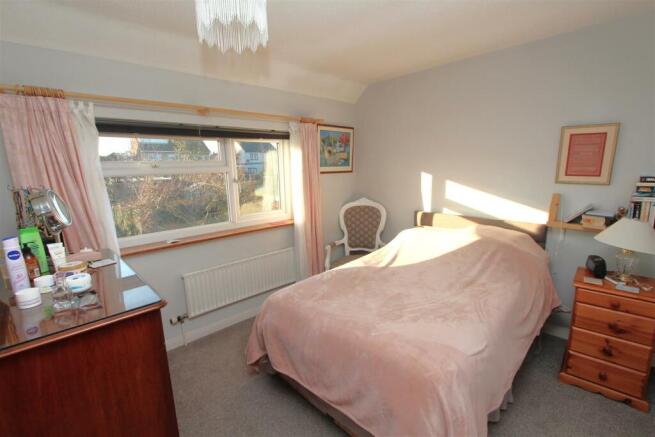 Bedroom 2.JPG