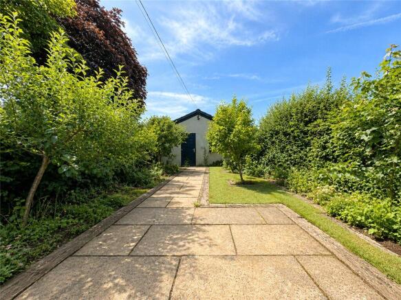 3 bed Detached for sale Image 12