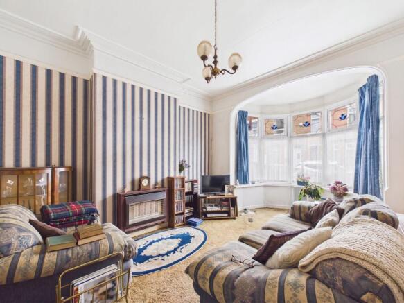 Lounge (Digitally Enhanced)