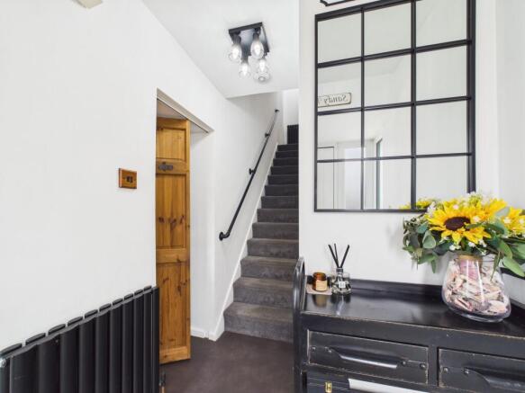 4 bed Detached for sale Image 5