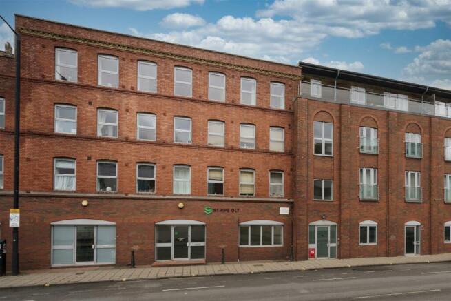 Apt U Redcliffe Exterior -1-3.jpeg