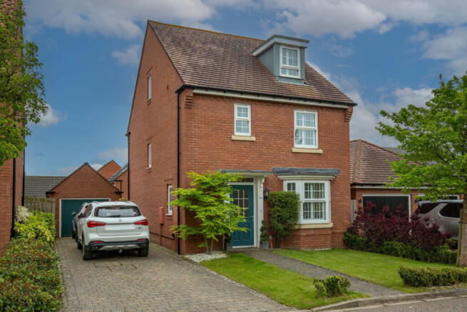 4 bed Detached for sale in middlesbrough