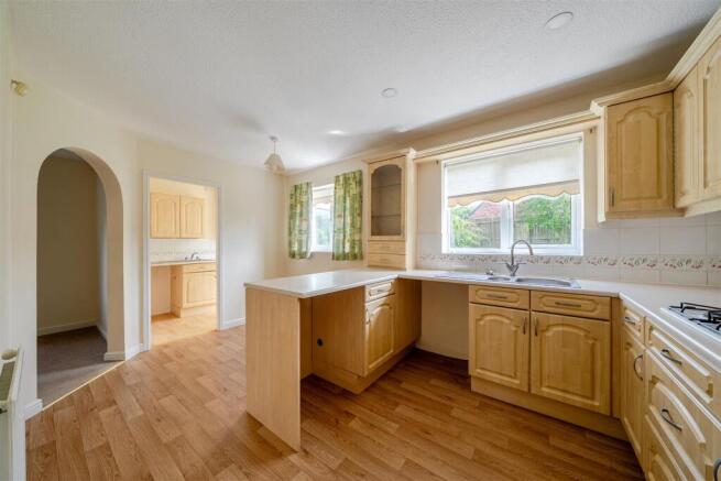 Kitchen .2.jpg