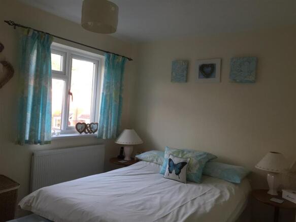 9 Ormsdale Close B1.