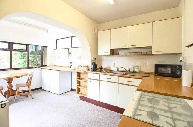 BREAKFAST KITCHEN