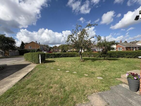 2 bed Bungalow for sale Image 12