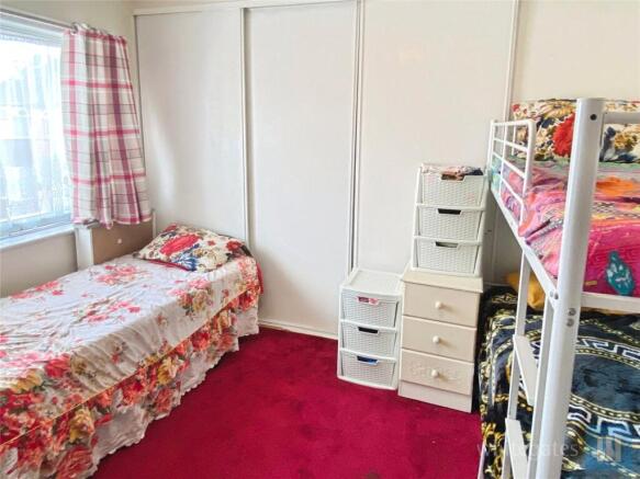 2 bed Terraced for sale Image 5