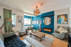 Flat 4, Furley House Friary Estate, Haymerle Road, London SE15 6TF