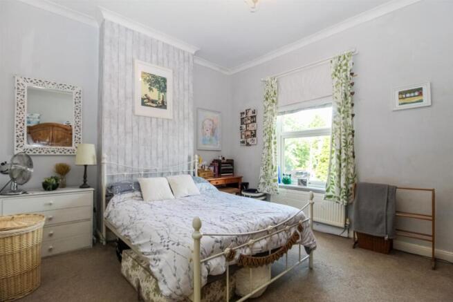 2 bed Terraced for sale Image 6