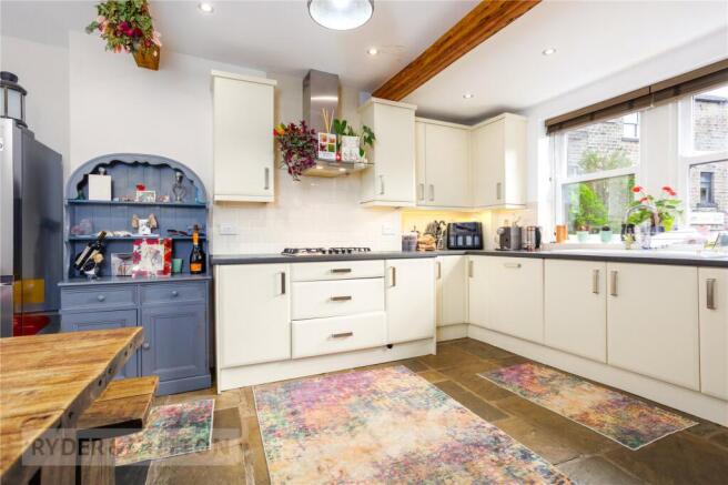 4 bed Terraced for sale Image 4