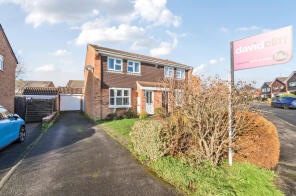 8, Ashtrees Road, Reading RG5 4LP