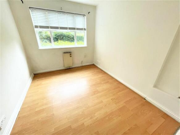 BEDROOM.jpg