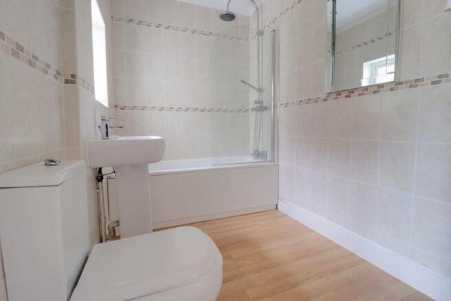 En-Suite Bathroom