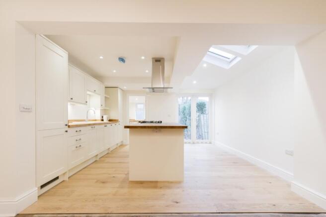 65 Hertford St High Res-6