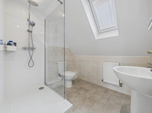 3 bed Town House for sale Image 11