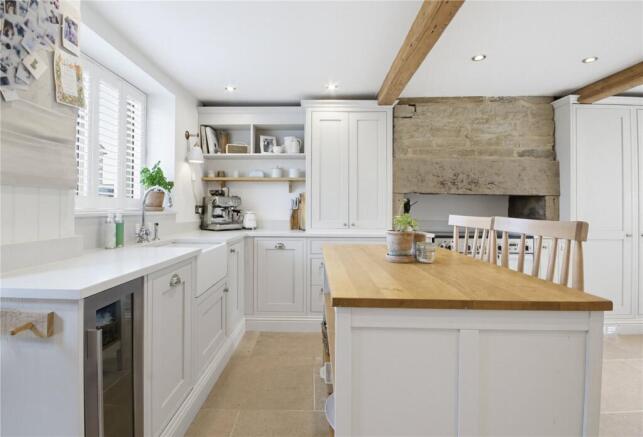 2 bed Terraced for sale Image 5