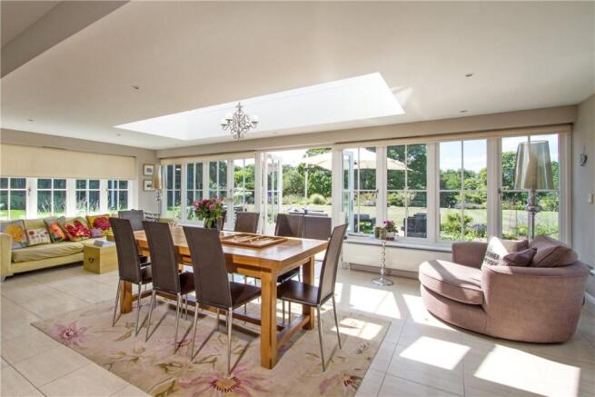 Breakfast Room