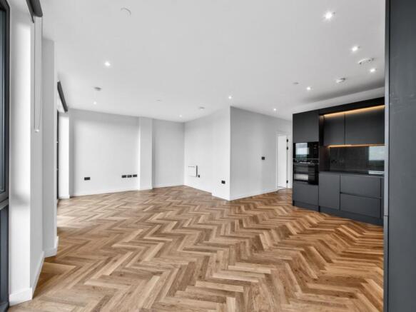 3 bed Penthouse for sale Image 6
