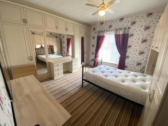 2 bed Terraced for sale Image 12