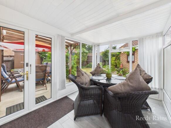 2 bed Bungalow for sale Image 7