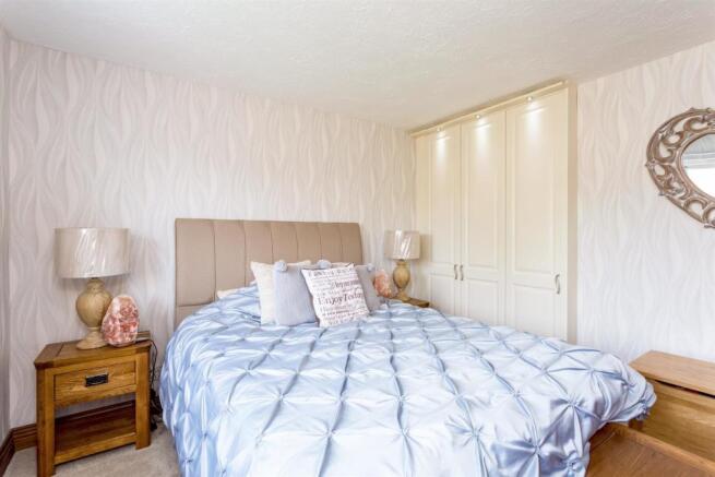 Guest Bedroom 2.jpg