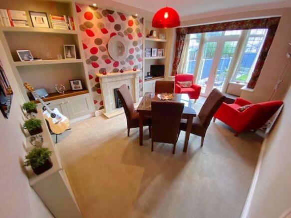 Second Lounge/Dining Room