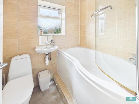 2 bed Terraced for sale Image 8