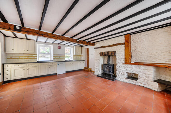 1435895-1-69d8099...