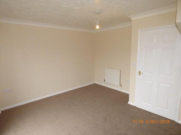 lounge 1.JPG