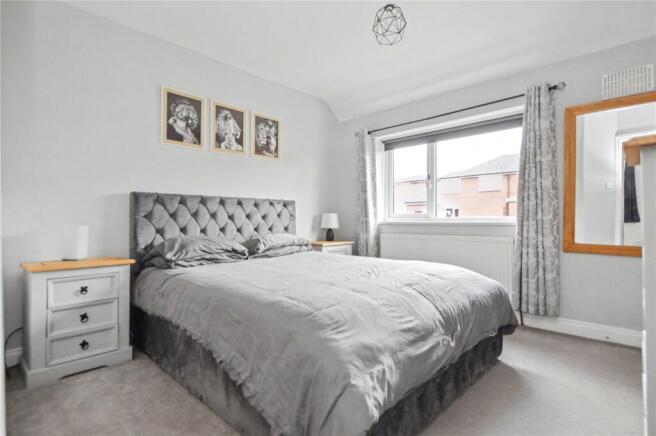 3 bed Semi-Detached for sale Image 4