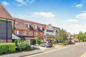 Flat 18, Fitznell Court, Pond Hill Gardens, Cheam SM3 8QN