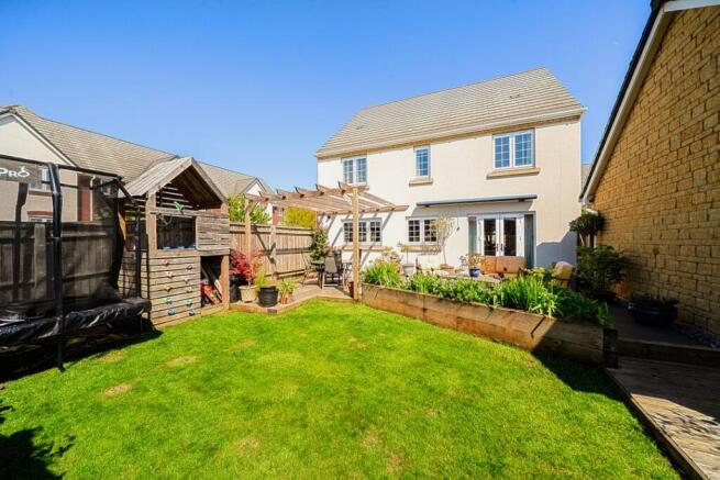 Cozens Grove, Shrivenham, Swindon, SN6 photo 4