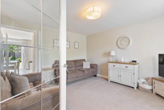 3 bed Semi-Detached for sale Image 7