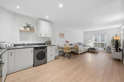 Belmont Way, Heaton Norris, Stockport, SK4 1BL