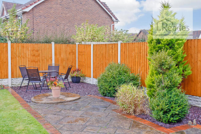 Garden to rear