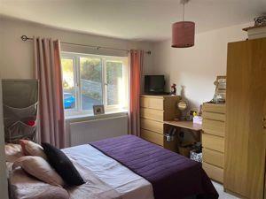 BEDROOM 2 (FRONT MASTER)