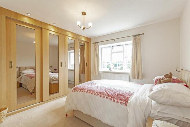 Bedroom 1-1.jpg