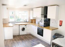 1, Gaveston Close, Warwick CV34 5HR