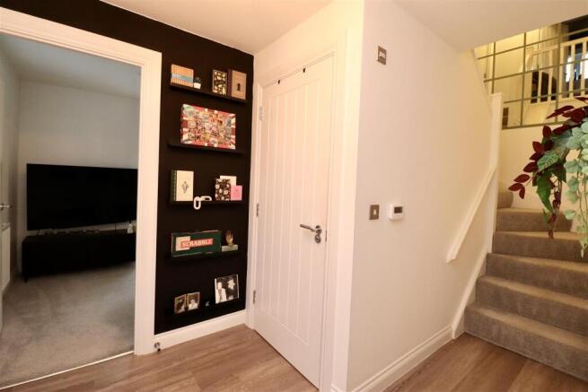 2 bed Semi-Detached for sale Image 10